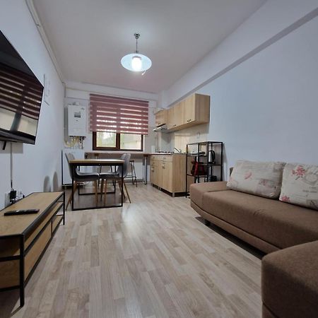 Cozy Apartment - Palas Iasi Eksteriør billede