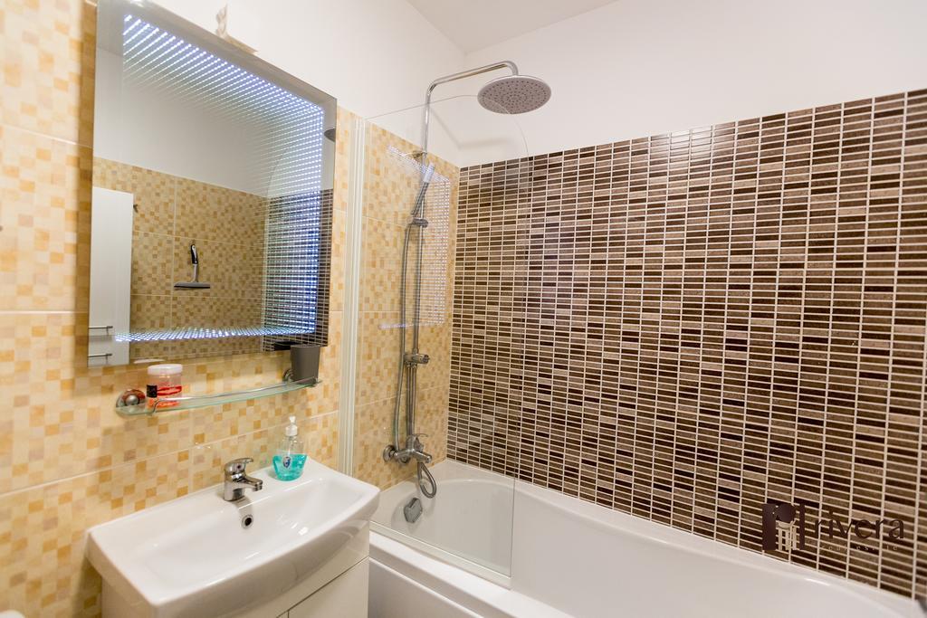 Cozy Apartment - Palas Iasi Eksteriør billede