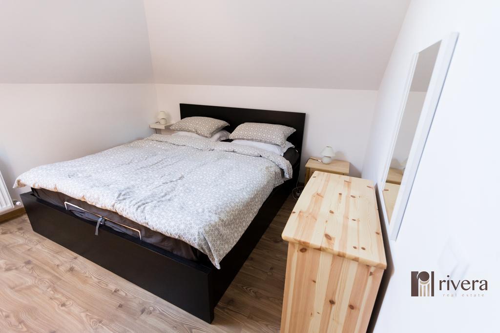 Cozy Apartment - Palas Iasi Eksteriør billede